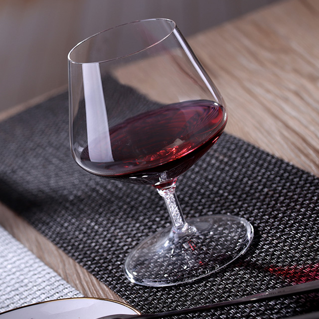 Diamond brandy glass